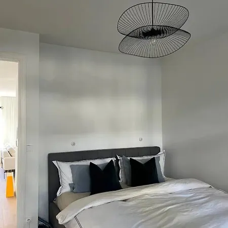 Fully Renovated Two Bedroom In The Centre Of Amsterdam